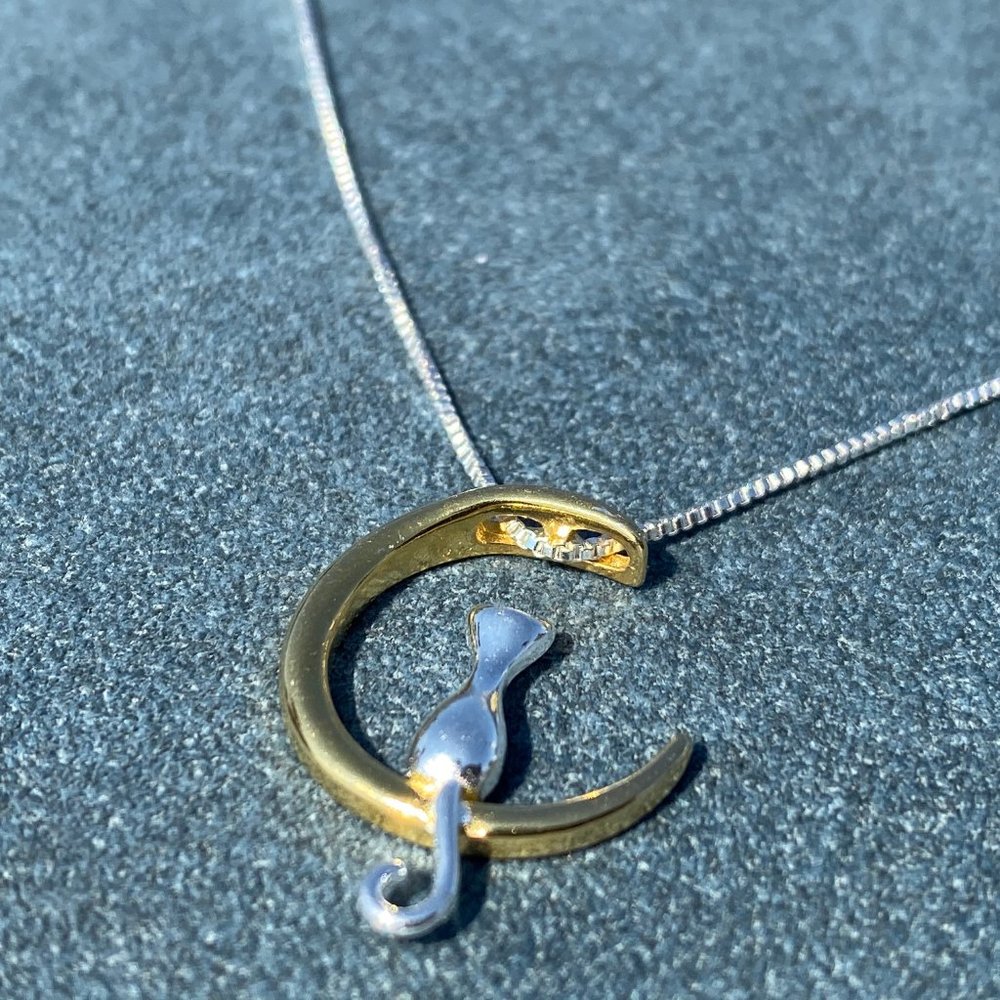 Dainty S925 Sterling Silver Moon Cat Necklace! New